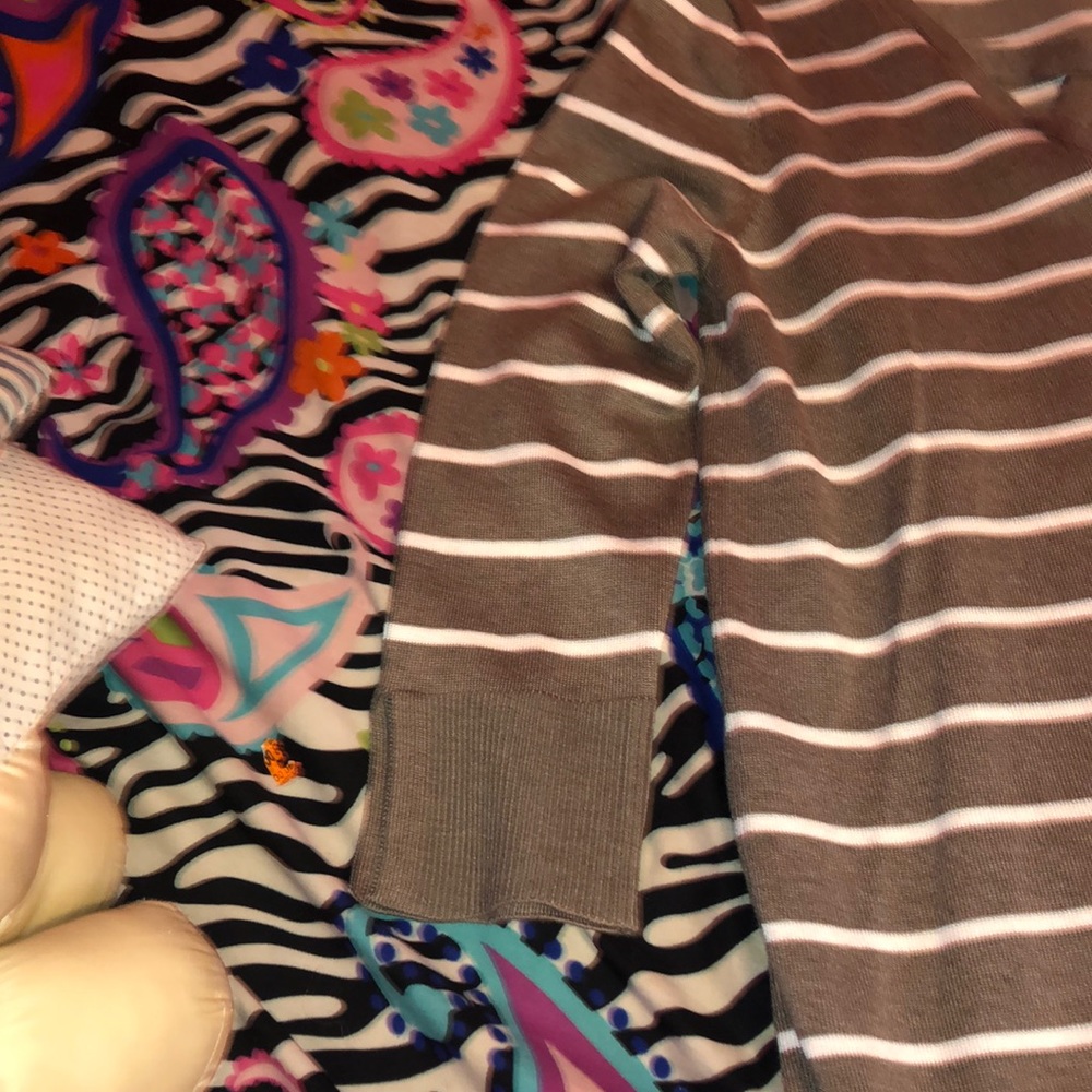 Sweater - Picture 3 of 3